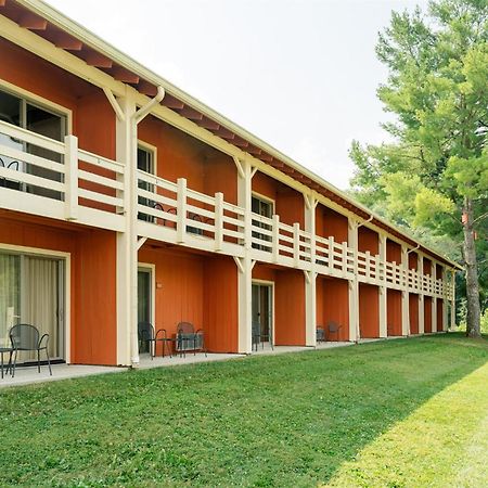 Brown County Inn Nashville Exteriör bild