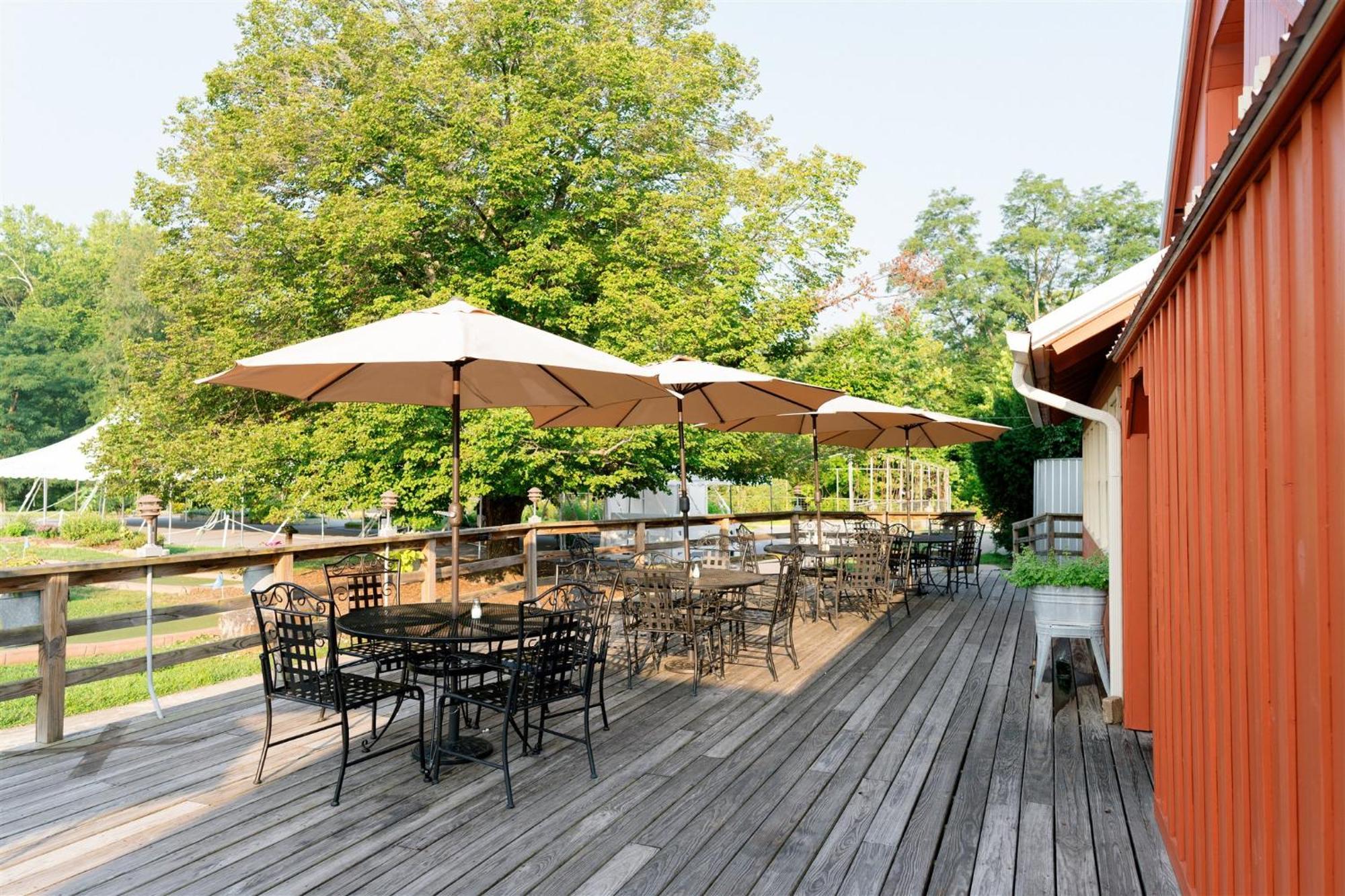 Brown County Inn Nashville Exteriör bild