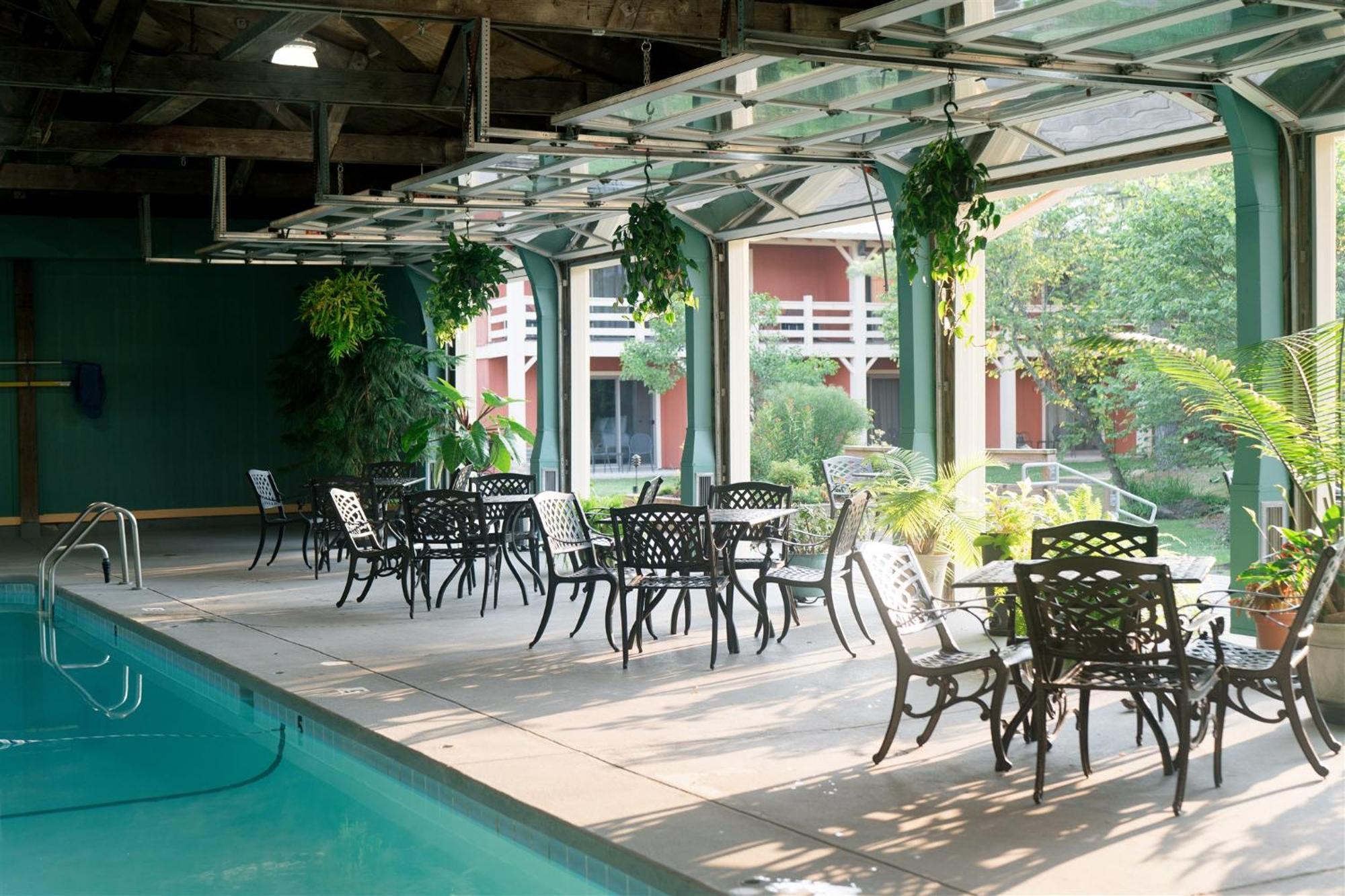 Brown County Inn Nashville Exteriör bild
