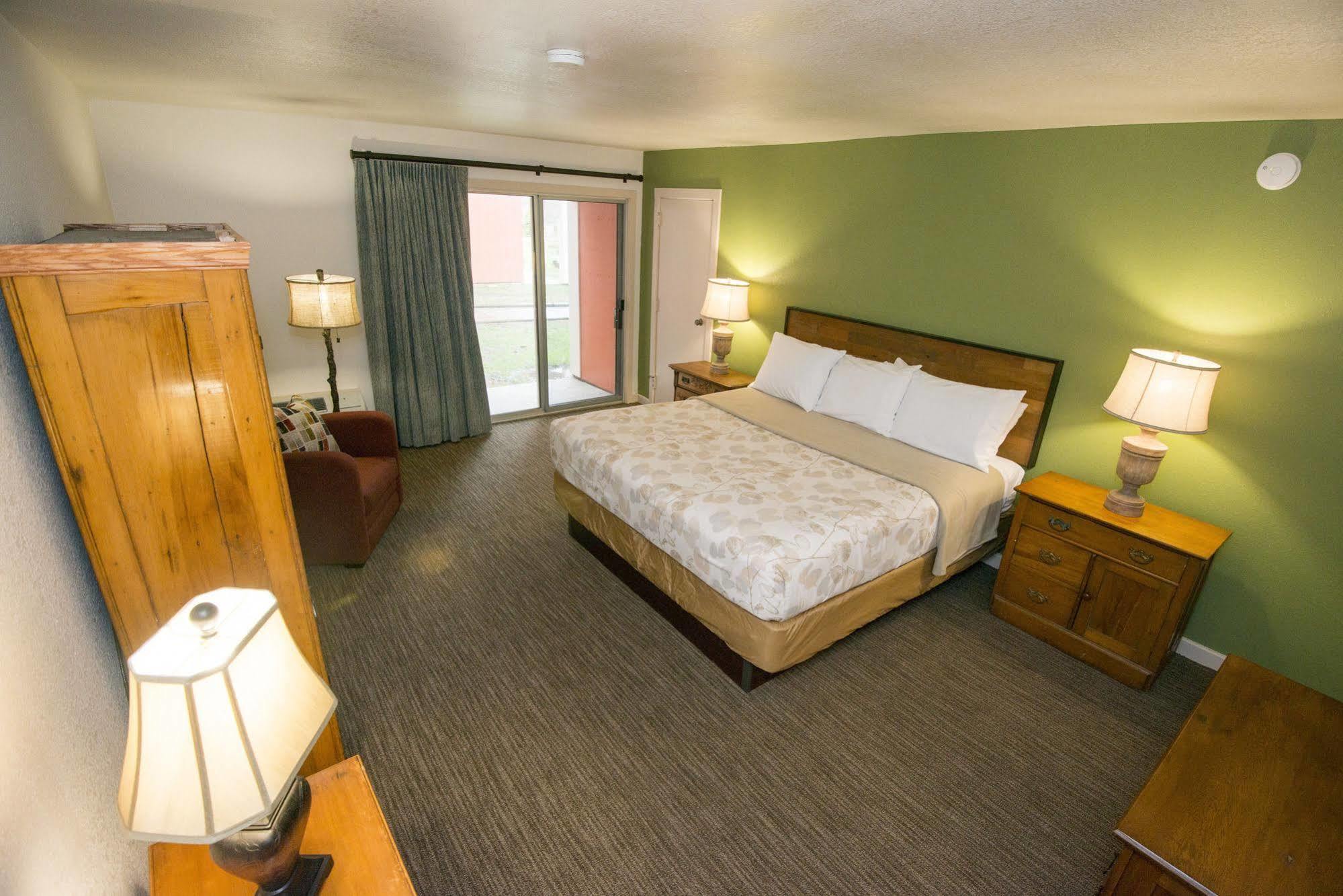 Brown County Inn Nashville Exteriör bild